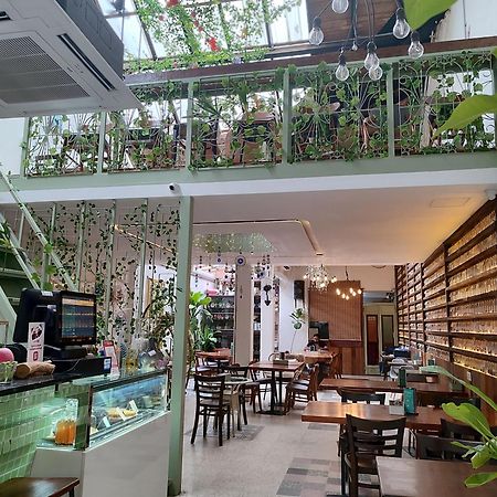 Bestow Boutique Hotel Куала-Лумпур Экстерьер фото