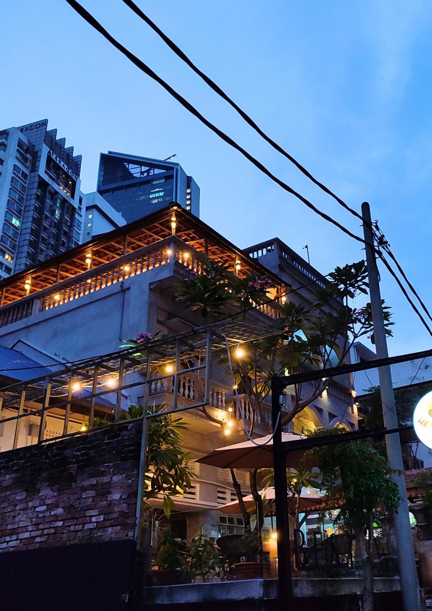 Bestow Boutique Hotel Куала-Лумпур Экстерьер фото