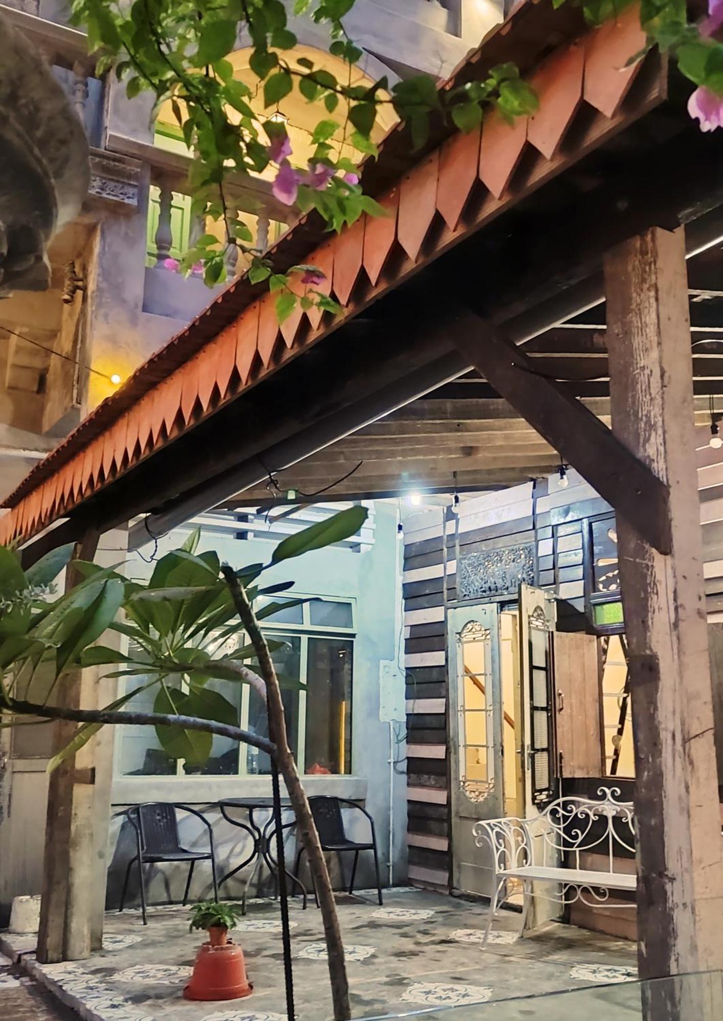Bestow Boutique Hotel Куала-Лумпур Экстерьер фото